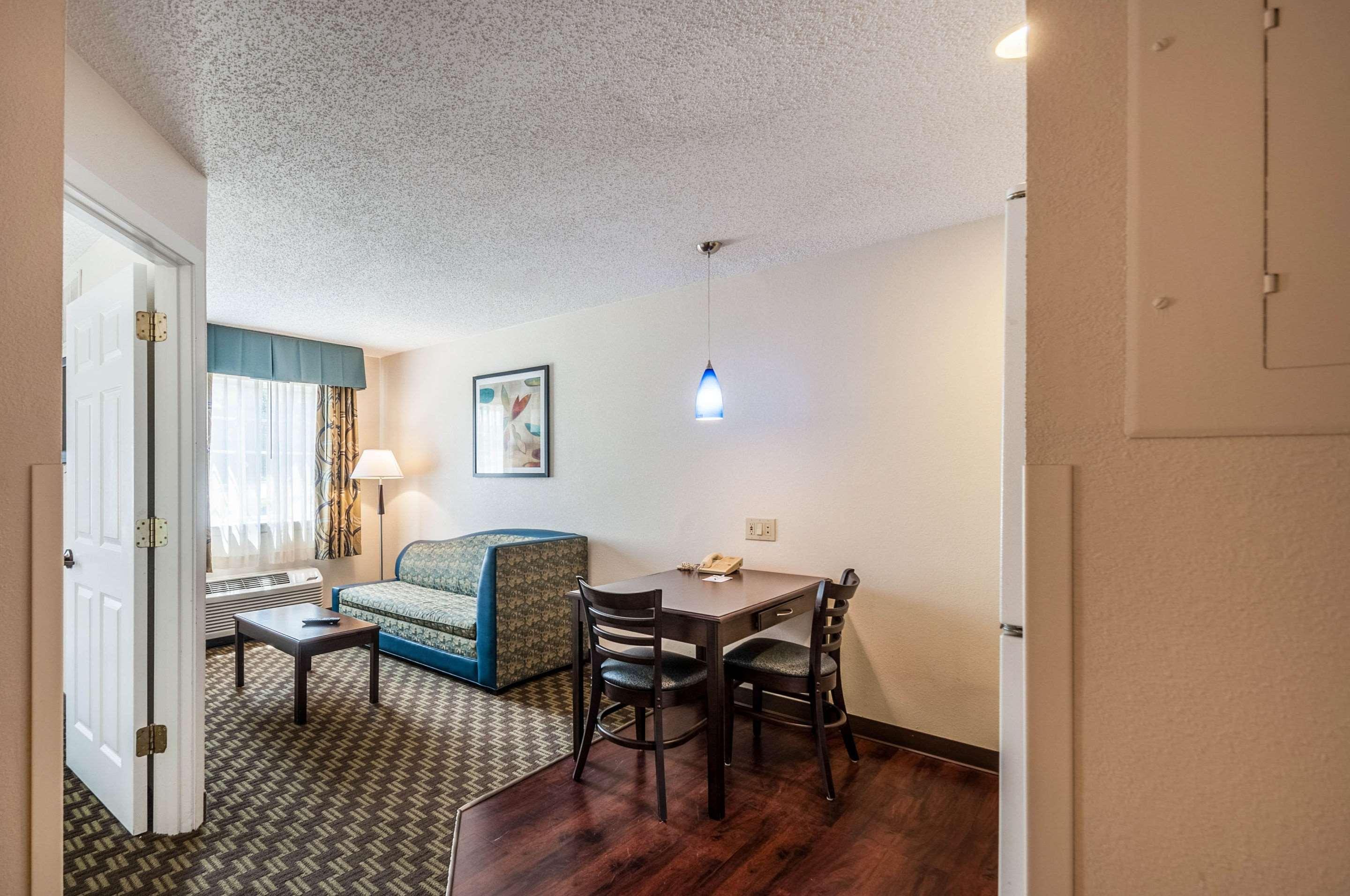 MainStay Suites Frederick Exterior foto